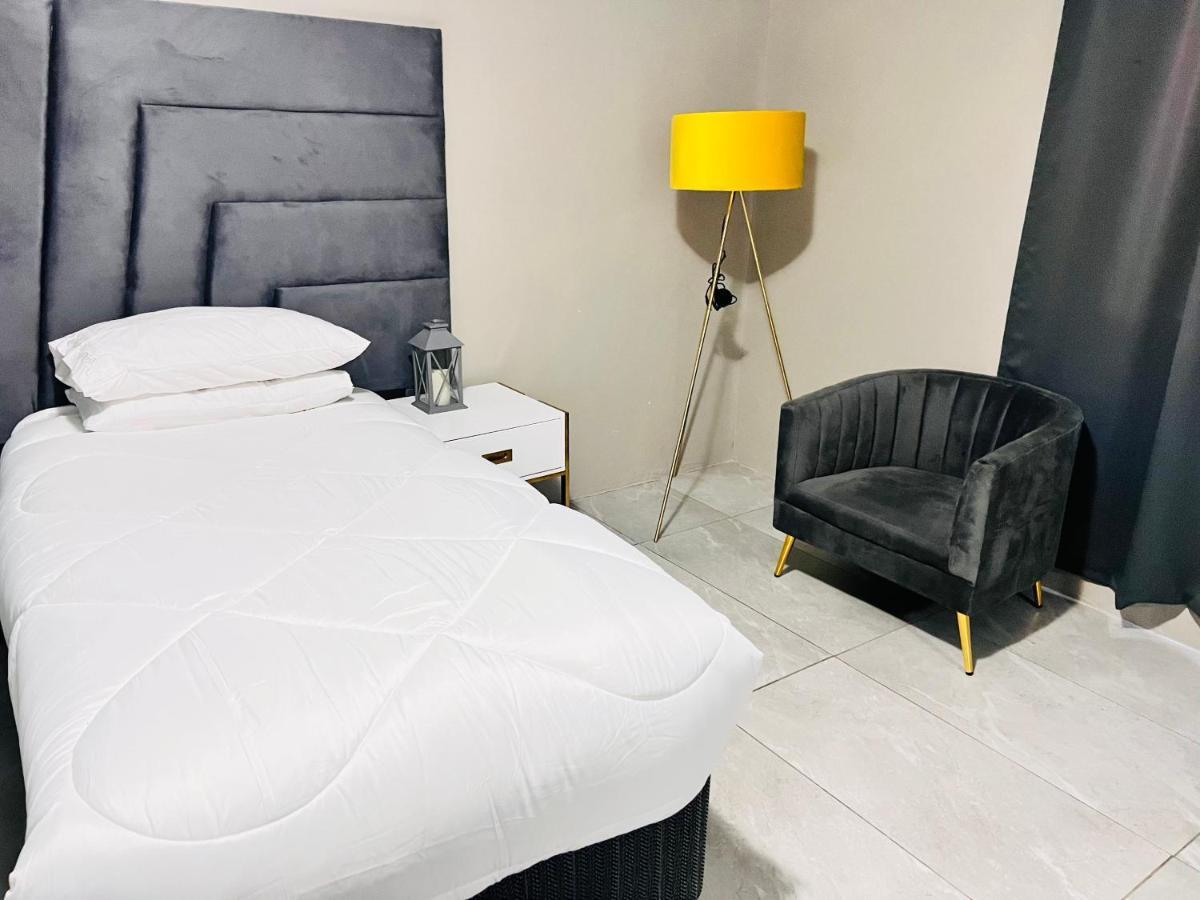 Signature Boutique Guesthouse Маун Экстерьер фото