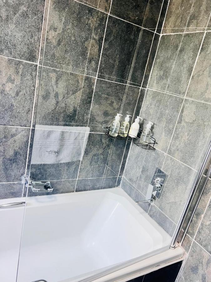 Signature Boutique Guesthouse Маун Экстерьер фото